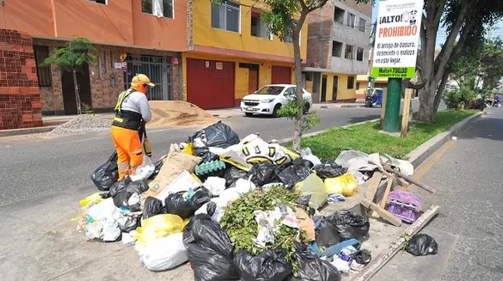 Municipalidad de Surco y Petramás llegaron a un acuerdo. Foto: Twitter Surco Municipalidad de Surco y Petramás llegaron a un acuerdo. Foto: Twitter Surco