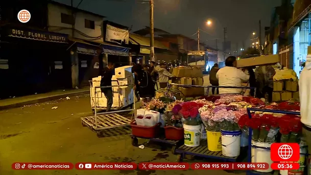 Municipio clausura mercado de flores en el Rímac. Foto: América Noticias Municipio clausura mercado de flores en el Rímac. Foto: América Noticias