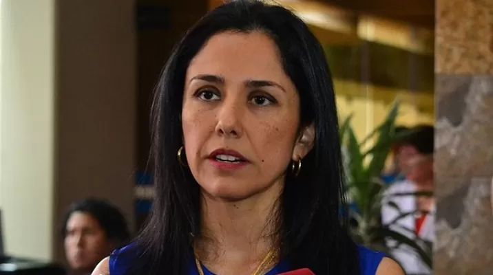 Madre de Nadine Heredia llegó a su casa en Miraflores Madre de Nadine Heredia llegó a su casa en Miraflores