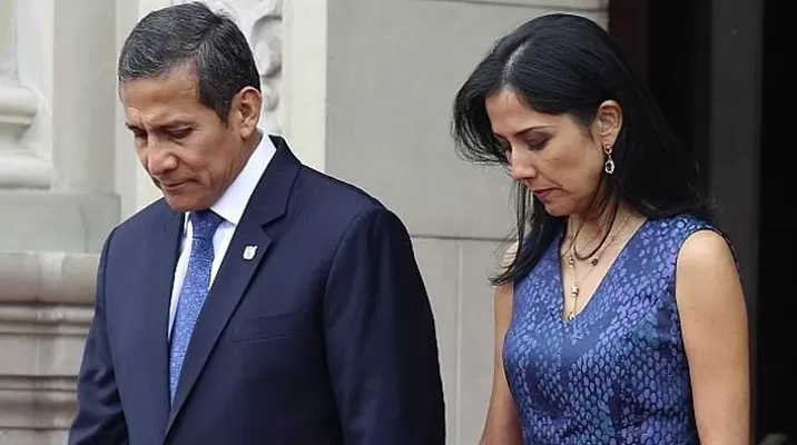Nadine Heredia y Ollanta Humala salen de Palacio de Gobierno. Foto: El Comercio Nadine Heredia y Ollanta Humala salen de Palacio de Gobierno. Foto: El Comercio
