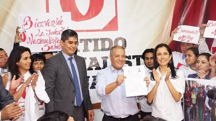 La primera dama volvió a saludar la precandidatura de Von Hesse. La primera dama volvió a saludar la precandidatura de Von Hesse.