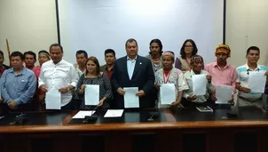 Miembros del Ejecutivo reunidos con dirigentes amazónicos. Foto: Difusión