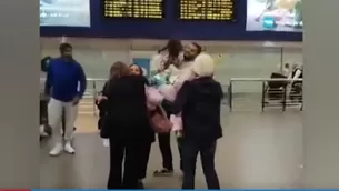 La niña peruana de 6 años y su madre arribaron al Aeropuerto Jorge Chávez / Video: Canal N