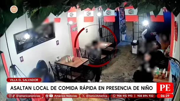 Niño suplica que no lo maten durante asalto en Villa El Salvador. Foto: América Noticias Niño suplica que no lo maten durante asalto en Villa El Salvador. Foto: América Noticias