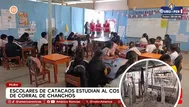 Niños estudian junto a chanchos y palomas en colegio de Catacaos