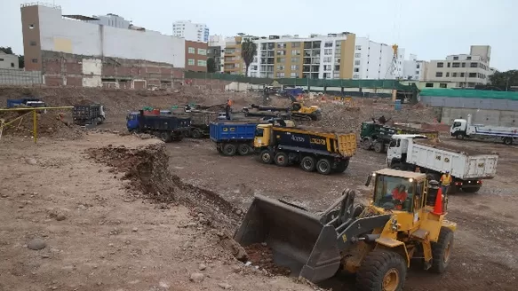 Ministro del Interior y el presidente del Consejo de Ministros visitaron los avances de la obra / ANDINA