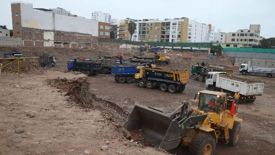 Ministro del Interior y el presidente del Consejo de Ministros visitaron los avances de la obra / ANDINA