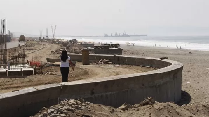 Un bulevar que se cae a pedazos / Foto: Perú 21 Un bulevar que se cae a pedazos / Foto: Perú 21