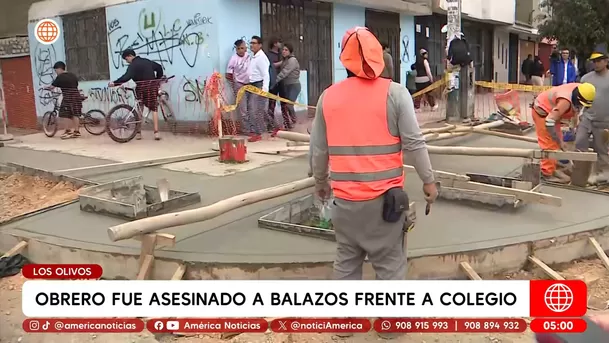 Obrero es asesinado frente a colegio mientras trabajaba en ciclovía en Los Olivos. Foto: América Noticias Obrero es asesinado frente a colegio mientras trabajaba en ciclovía en Los Olivos. Foto: América Noticias