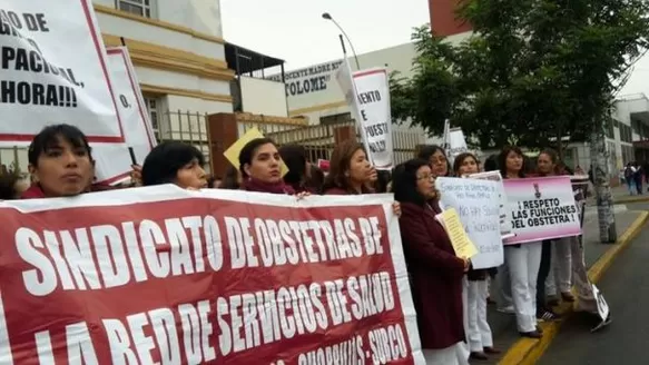 Obstetras cumplen octavo día de huelga indefinida. Foto: larepublica.pe