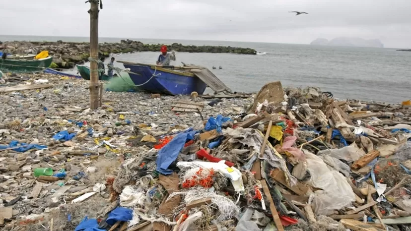 OEFA denunció a la Municipalidad de San Miguel por mal manejo de desmonte en playas