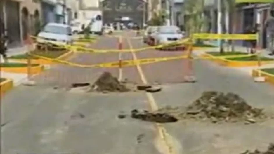 Capa asfáltica luce deteriorada. Foto: captura de TV