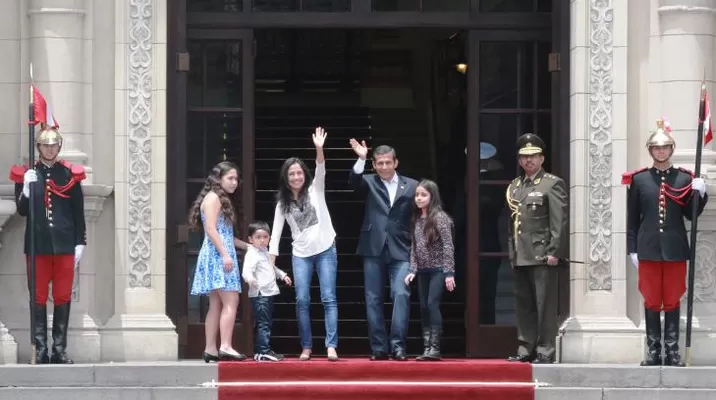 Ollanta Humala, presidente de la República, y su familia. Foto: Andina Ollanta Humala, presidente de la República, y su familia. Foto: Andina