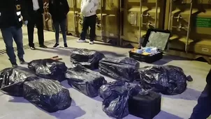 La Policía, Fiscalía y Aduanas incautaron 258 kilos de cocaína en Paita. El cargamento, con olor a café, iba camuflado en baterías solares con destino a España. Video: Canal N