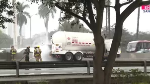 Se ha desplegado un equipo de más de veinte bomberos y varias unidades de emergencia para gestionar la situación / Video: Canal N