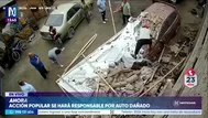 Panel publicitario de Julio Chávez cae sobre vehículo y Acción Popular anuncia reparación