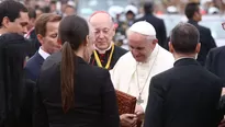 El papa Francisco saludó a varios alcaldes al final de la avenida Brasil. Foto: Agencia Andina