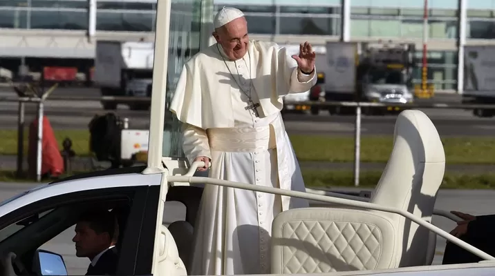 Papa Francisco en el papamóvil. Foto: AFP Papa Francisco en el papamóvil. Foto: AFP