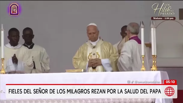 Fieles del Señor de los Milagros piden por la salud del papa León XIV. Foto: América Noticias Fieles del Señor de los Milagros piden por la salud del papa León XIV. Foto: América Noticias