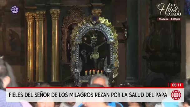 Fieles del Señor de los Milagros piden por la salud del papa León XIV. Foto: América Noticias Fieles del Señor de los Milagros piden por la salud del papa León XIV. Foto: América Noticias