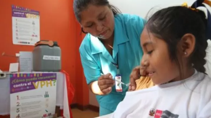 Las escolares que serán vacunadas son las que tienen 9 años. Foto: Andina Las escolares que serán vacunadas son las que tienen 9 años. Foto: Andina