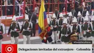 Delegaciones extranjeras marcharon en la Parada Militar. Foto: captura de TV