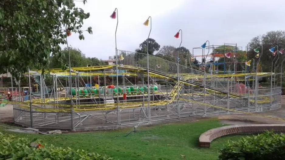 Critican instalación de juegos mecánicos en el Parque de las Leyendas. Foto: @hernunez