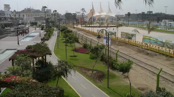 PArque de la Muralla. Foto: skyscrapercity.com PArque de la Muralla. Foto: skyscrapercity.com