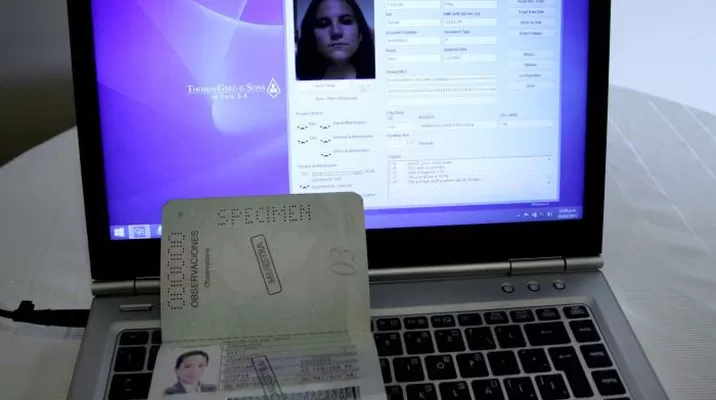 Se estima que se producirían un millón 200,000 nuevos pasaportes biométricos / Foto: Andina Se estima que se producirían un millón 200,000 nuevos pasaportes biométricos / Foto: Andina