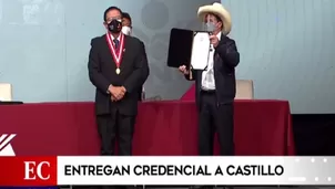 Pedro Castillo recibió credencial de presidente para el período 2021-2026. Video: América