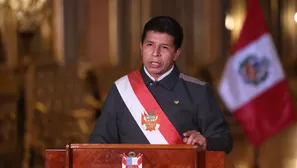 Pedro Castillo volvió a su juicio con polera de la selección peruana. Foto y video: Canal N/Andina
