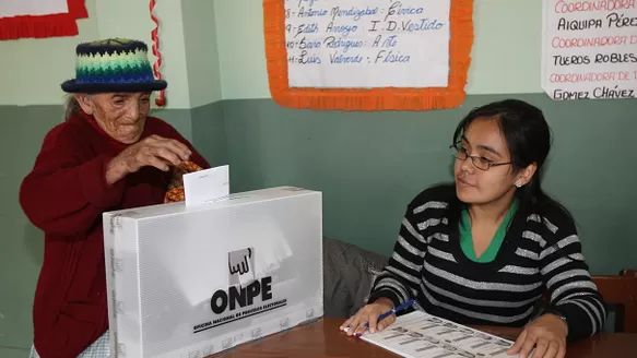 Referéndum y segunda vuelta regional están programados para este 9 de diciembre. Foto: El Comercio