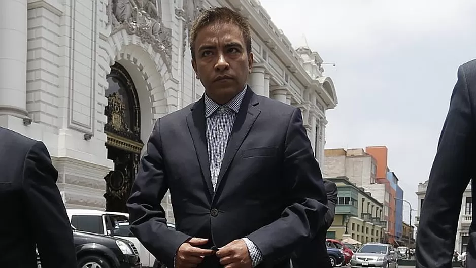 Carlos Bruce, vocero de la bancada Peruanos Por el Kambio, solicitó formalmente ante la Oficialía Mayor del Congreso / Foto: archivo El Comercio