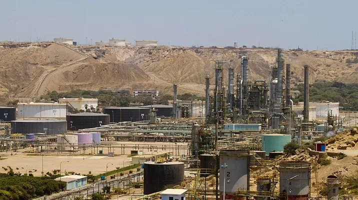 Refinería de Talara. Foto: lodicelagente.com Refinería de Talara. Foto: lodicelagente.com