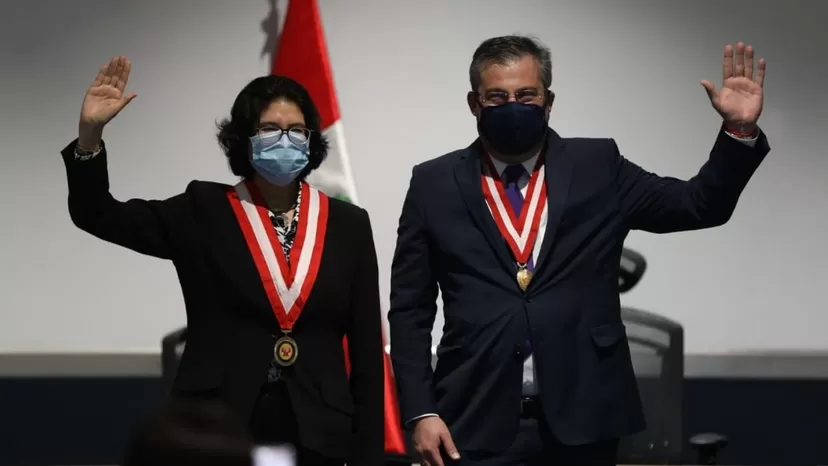 Piero Corvetto y Carmen Velarde juraron como jefes de ONPE y Reniec
