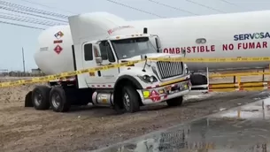 Ante esto, el líquido se derramó en la pista por lo que se alertó a los bomberos. / Video: Canal N