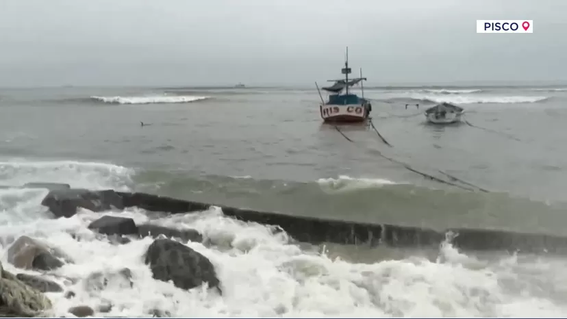 Pisco: Fuerte oleaje afecta puerto de San Andrés