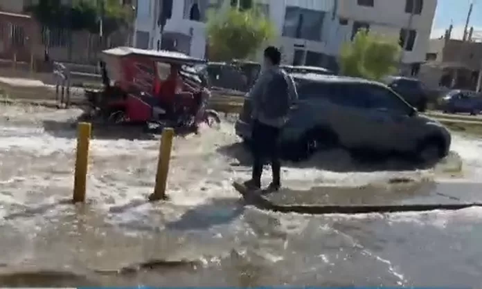 Piura Calles Inundadas Tras Intensas Lluvias