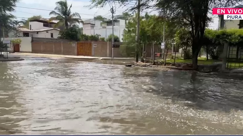 Piura: Inundación de aguas residuales por fallas en la red de alcantarillado afecta a urbanizaciones