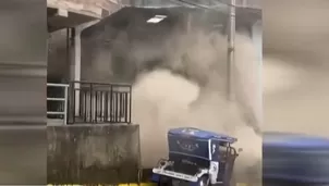 Derrumbe de vivienda en barrio Ramón Castilla, provincia de Huancabamba. Video: Canal N