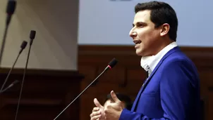 El excongresista César Combina fue declarado reo contumaz y tiene orden de captura por no asistir a su juicio por presunta difamación agravada. Foto: Andina. Video: Canal N