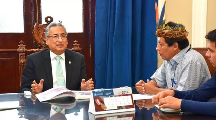La máxima autoridad judicial, escuchó a cada uno de los representantes indígenas. Foto: PJ La máxima autoridad judicial, escuchó a cada uno de los representantes indígenas. Foto: PJ