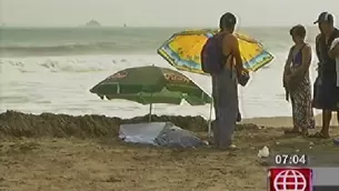 Playa Arica tiene bandera roja y pese a ello bañistas ingresan al mar / Video: América Noticias