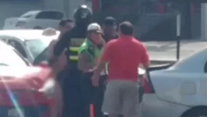 Policía agredió a una colega en La Molina. Foto: captura de video