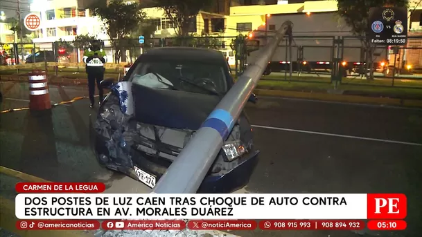 Postes de luz cayeron sobre vehículos y dejaron tres heridos en Carmen de la Legua. Foto: América Noticias Postes de luz cayeron sobre vehículos y dejaron tres heridos en Carmen de la Legua. Foto: América Noticias