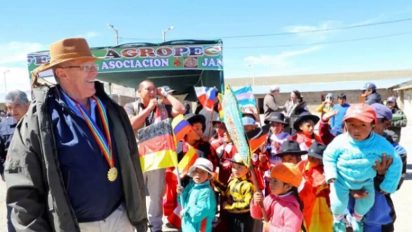 Presidente Kuczynski supervisó programa Sierra Azul en Huancavelica