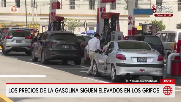 Los precios de la gasolina se mantienen altos en los grifos. Foto: América Noticias