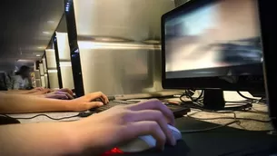 Propuesta legislativa busca limitar el consumo de pornografía en el Perú. Foto: taringa.net