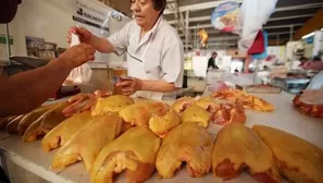 Venta de pollo en mercados. Foto: jornada.unam.mx