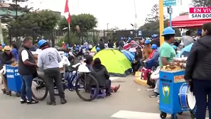Protesta frente al Minem genera tensión entre mineros y vecinos. Foto y video: Canal N